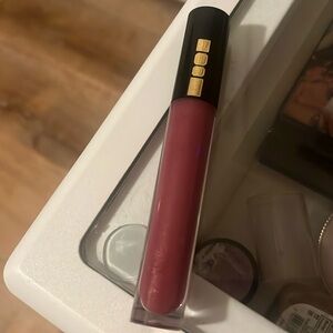 Lip gloss